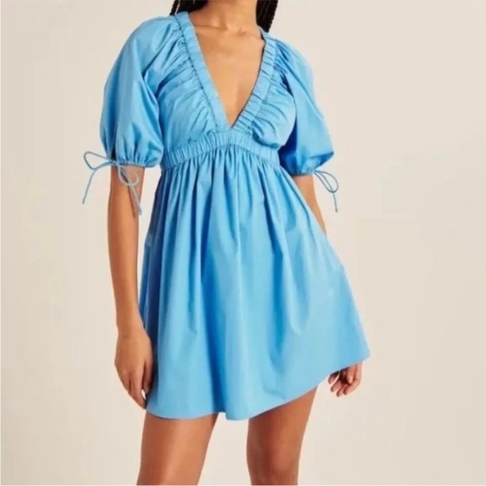 Abercrombie Women's
Poplin Puff Sleeve Babydoll Mini Dress
